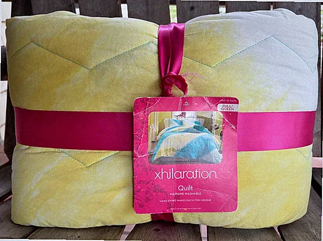 3-pc Xhilaration Tie Dye Cotton Quilt Set - FULL/QUEEN (86" X 92") COTTON