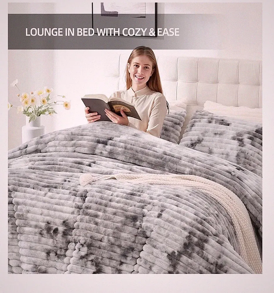 Smoofy Full Size Comforter Set. Tie dye Gray. 3 Piece Set