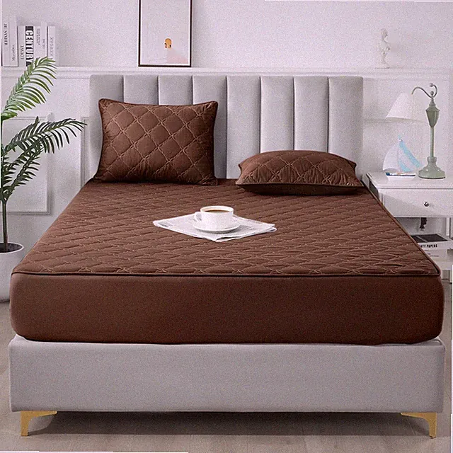 Waterproof Mattress Protector - Queen Size Mattress Pad Silent & Fitted Sheet...